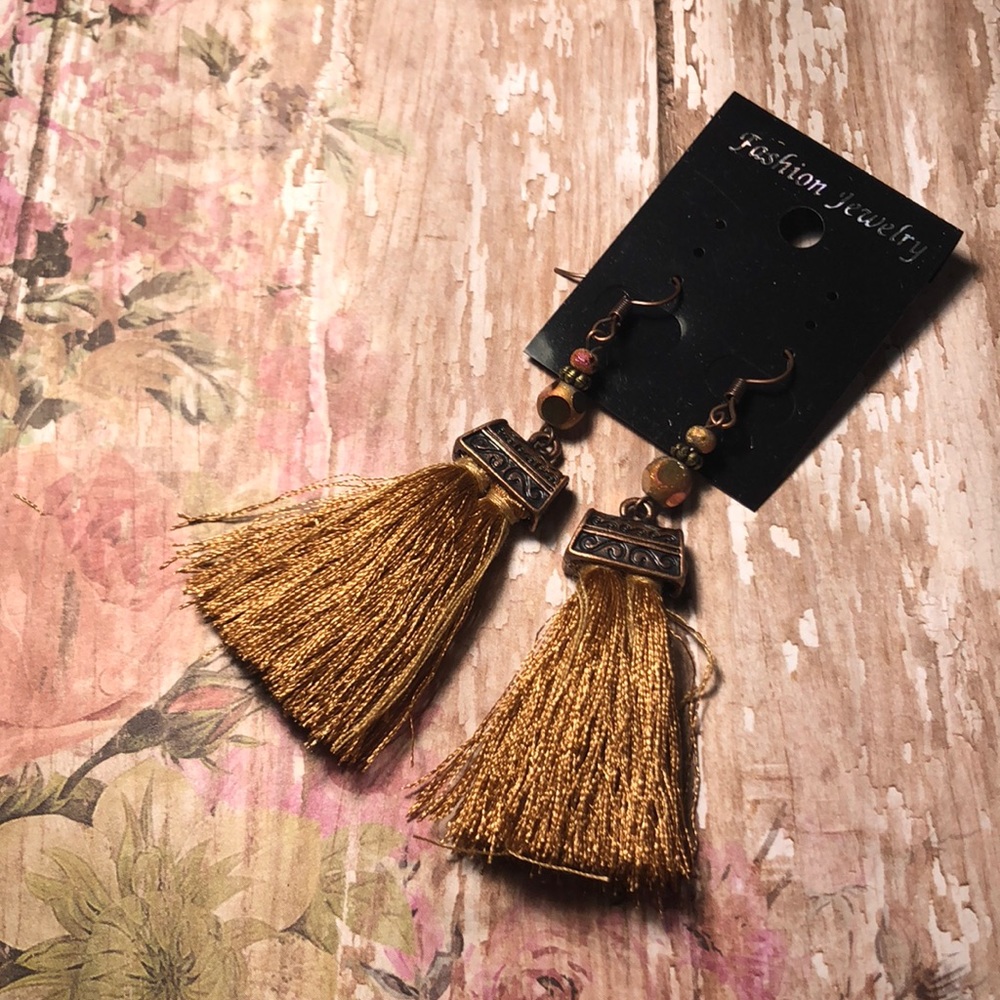 Boho style golden brown tassel earrings NWT